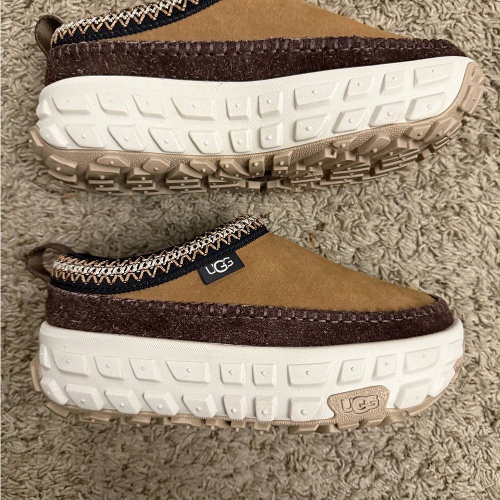 UGG venture mule Brown and White Slip-On Shoes